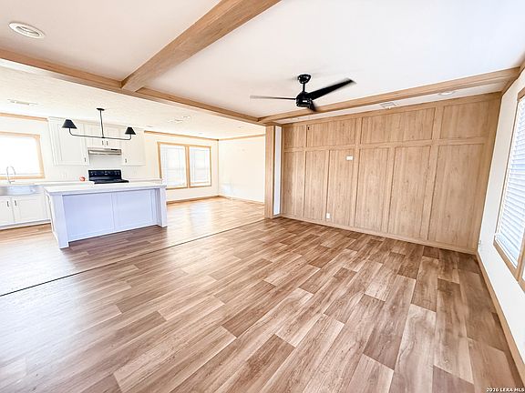 3rd image of 405 DRISCOLL ST
