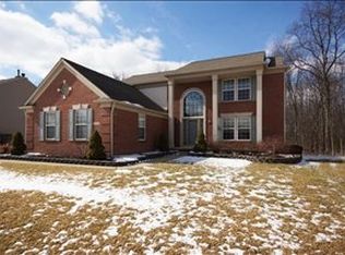 8299 Thornhill Dr, Ypsilanti, MI