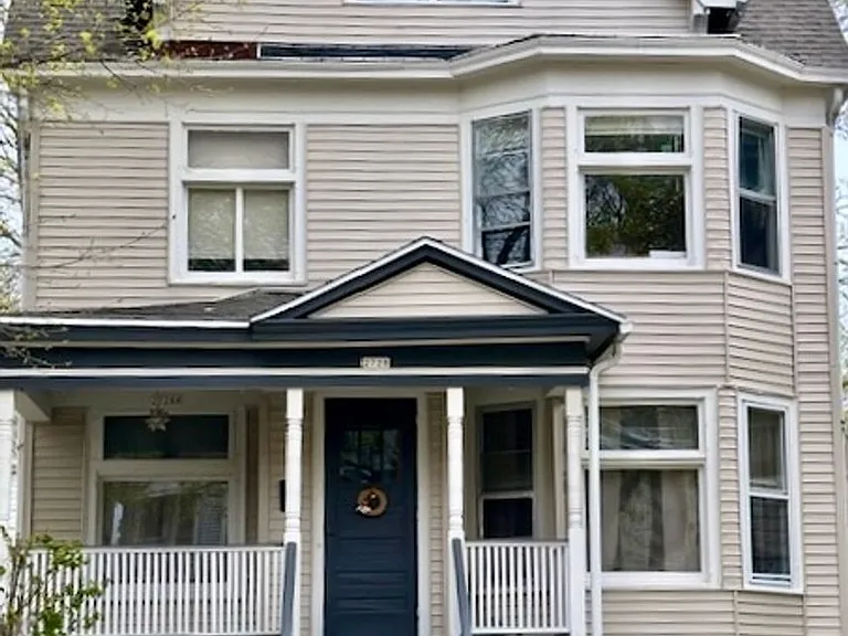 2728 N Murray Ave — Photo 2