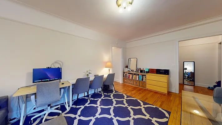 Rented by Bond New York | media 3