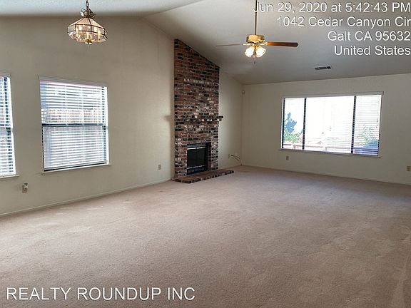 4th image of 1042 Cedar Canyon Cir