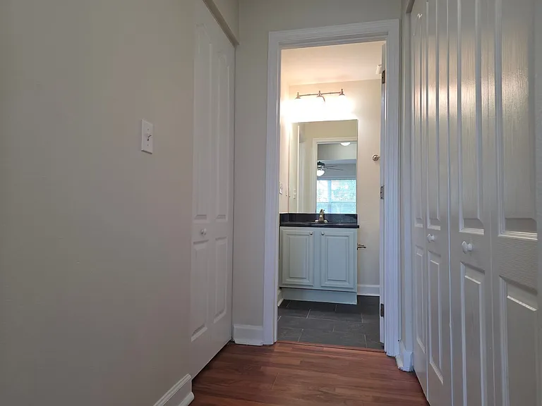 2031 Dixie Belle Dr #I — Photo 24
