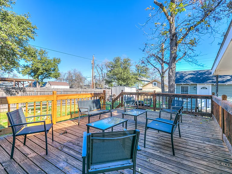 Outdoor Deck and Grill