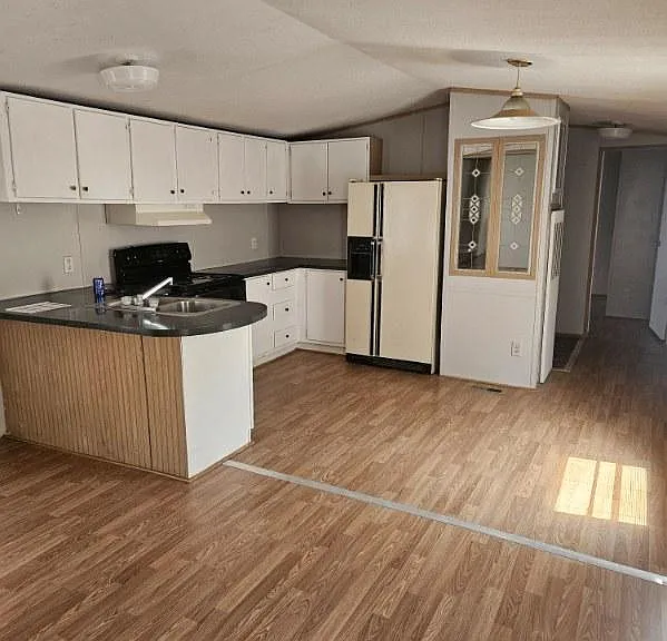4243 Jennifer Ln — Photo 1