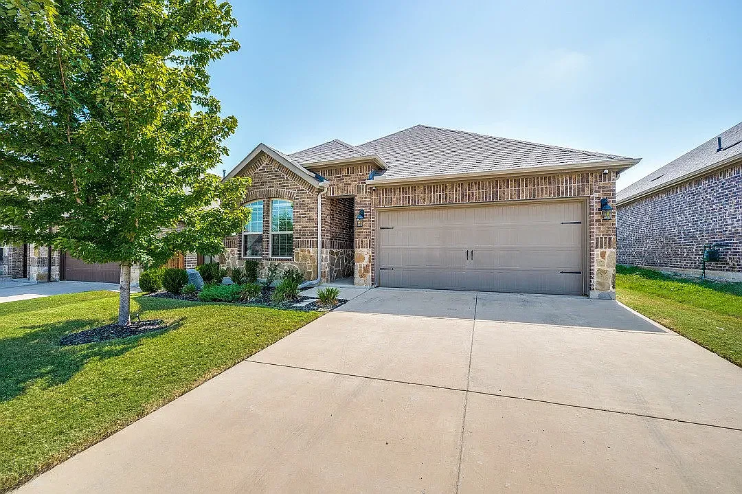 3 bed, 1517 sqft, $2,150 — Photo 1