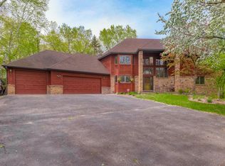 22200 Poppy St NW, Oak Grove, MN 55303
