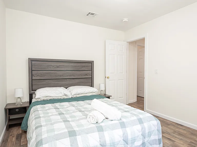 5 Beaver Brook Dr — Photo 14