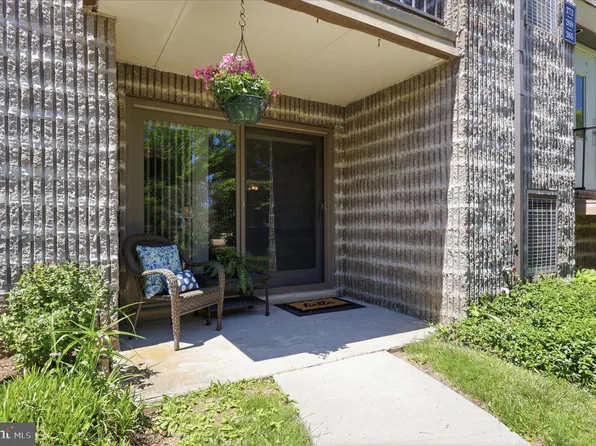 265 E Village Rd, Holland, PA 18966