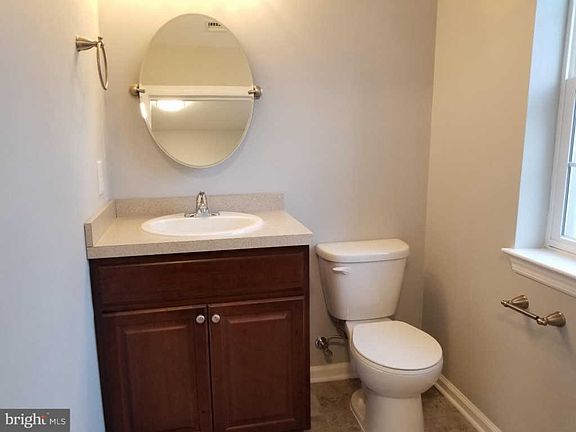 4th image of 614 Pebble Creek Ct #51