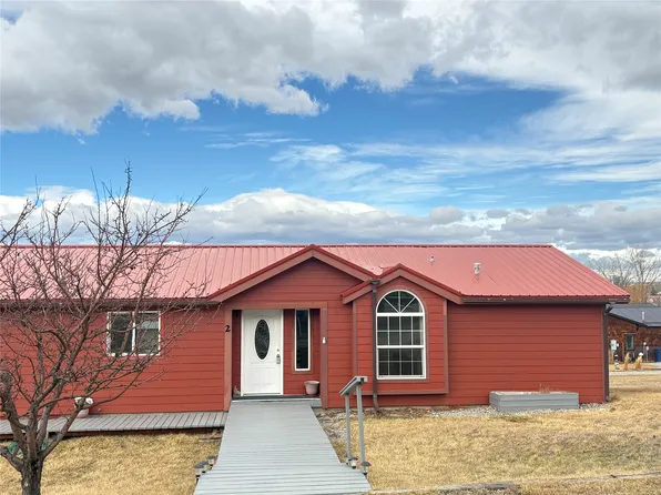 2 10th Ave NE, Choteau, MT 59422