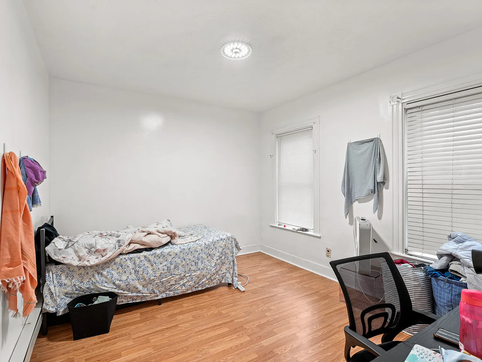 4 bed, 1500 sqft, $6,200 — Photo 3