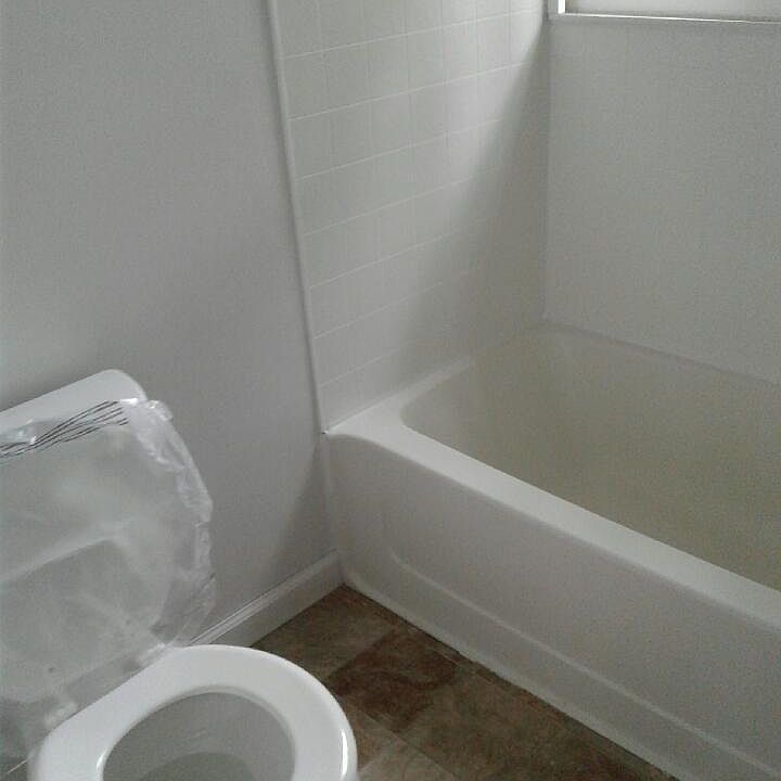 1st image of 65 River Dr