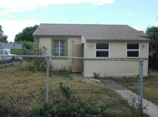 841 W 3rd St, Riviera Beach, FL 33404