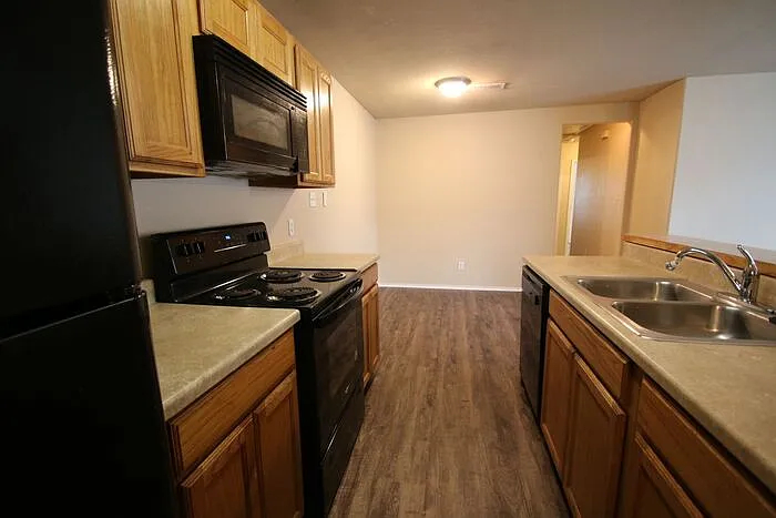 8028 Tanner Ave — Photo 5
