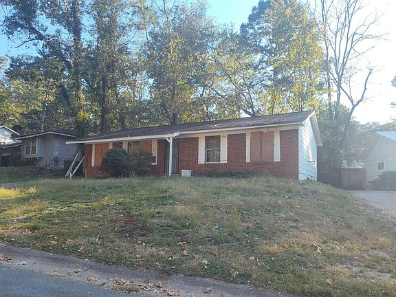 2nd image of 27 Glendale Dr
