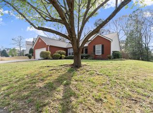 2717 Wilding Green Ln, Dacula, GA