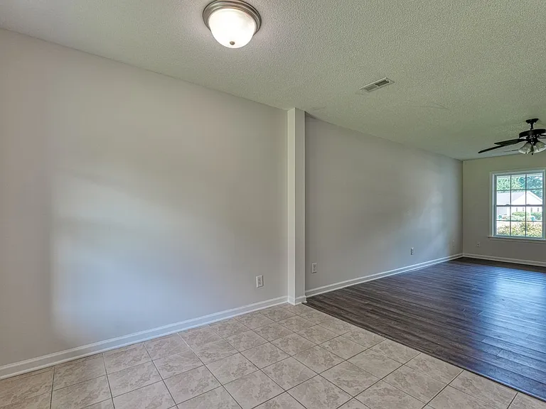 567 Seays Crest Dr — Photo 9
