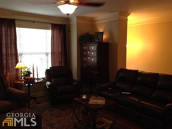 5th image of 304 Lexington Vlg