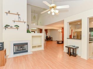 1611 Sunshine Ct, Missouri City, TX 77459