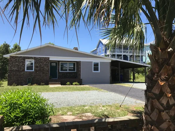 1112 S Lake Park Blvd, Carolina Beach, NC 28428