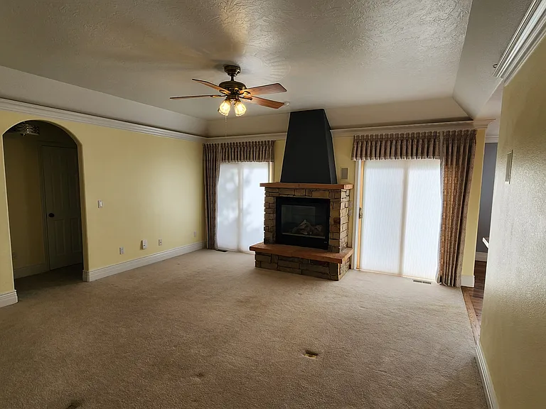 3808 Lone Tree Ln — Photo 4