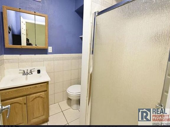 4th image of 1423 Thomas Ave