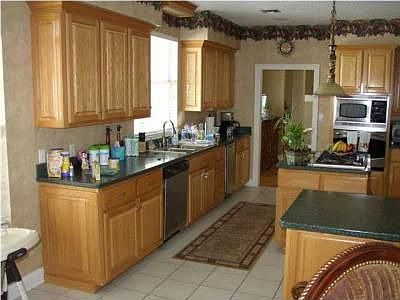 3rd image of 33 Bay Dr SE