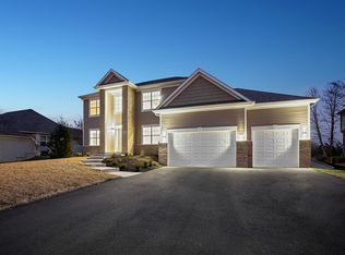 16645 S Silver Creek Ct, Plainfield, IL 60586