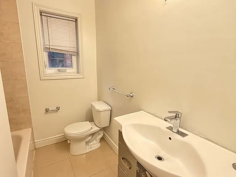266 Viewmount Ave — Photo 14