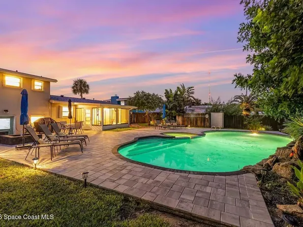 111 N Osceola Dr, Indian Harbour Beach, FL 32937