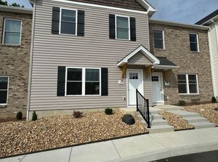 105 Clover Valley Cir, Blacksburg, VA 24060