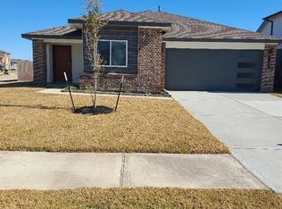 7707 Robert Ln, Rosharon, TX 77583