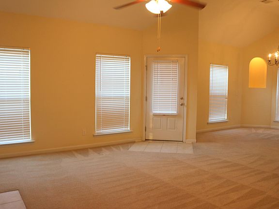 3rd image of 5288 Promenade Dr