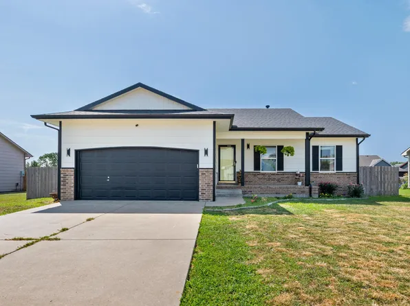 803 N Longview Ct, Valley Center, KS 67147