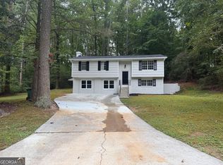 5959 Simone Dr, Stone Mountain, GA 30087