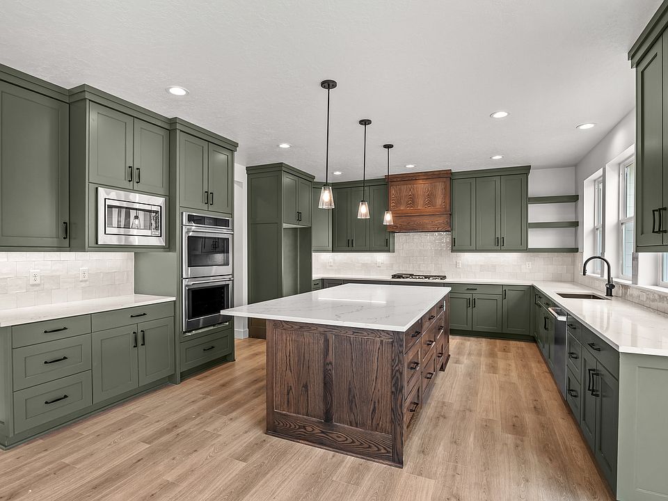 1st image of 822 W Caroline Dr W #214