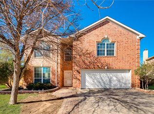 112 Bridgewood Dr, Mansfield, TX 76063