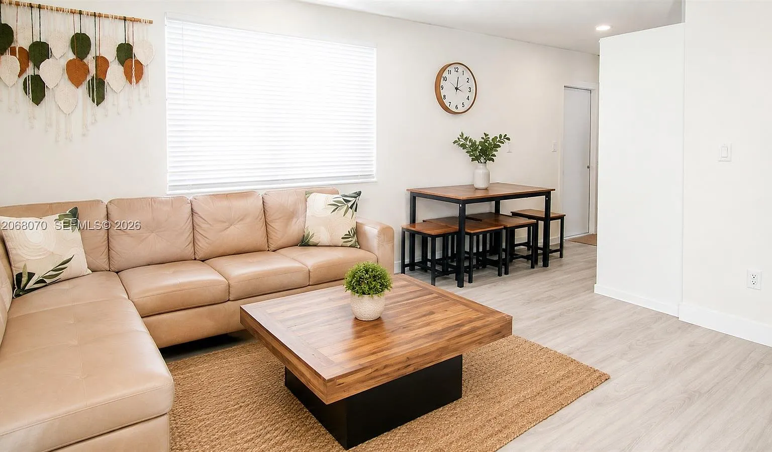 2 bed, 1613 sqft, $2,600 — Photo 2