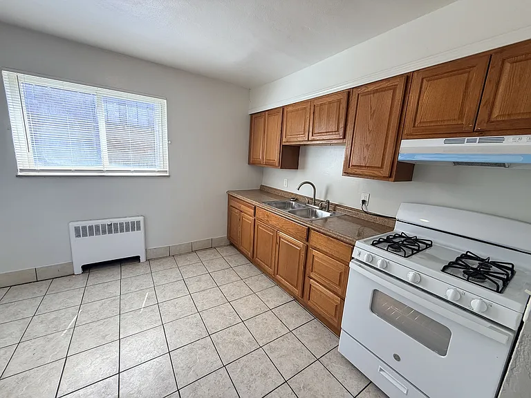 532 Rockdale Ave #1 — Photo 3
