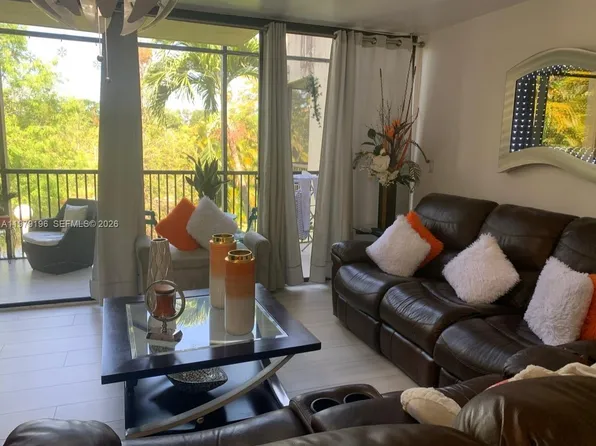 2821 SW 87th Ave APT 812, Davie, FL 33328