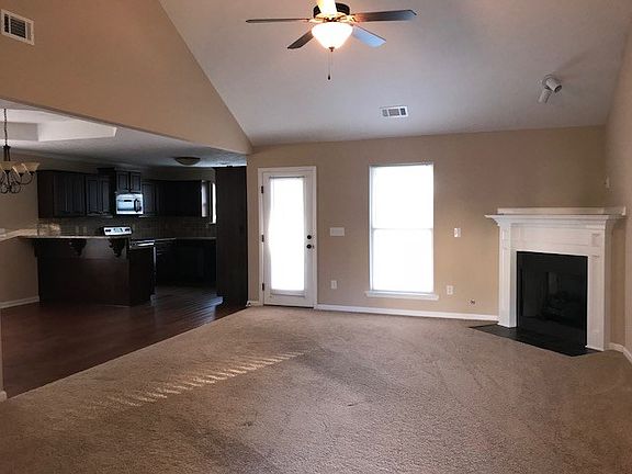 3rd image of 5117 Fairmont Dr