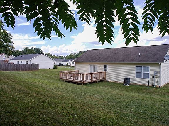 5th image of 5649 Pine Grove Dr