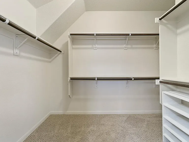 485 Harding Ln — Photo 20