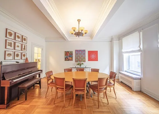 Sold by The Find NY | media 19