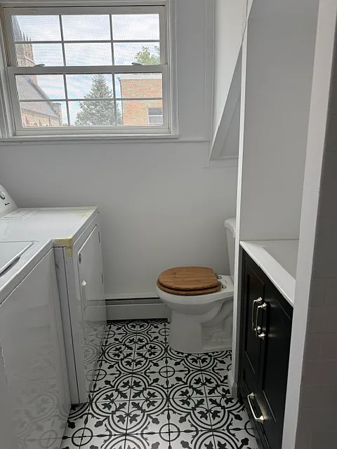 2 bed, 900 sqft, $2,300 — Photo 4