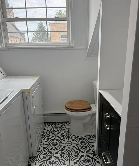 963 Laurel Ave #1 — Photo 4