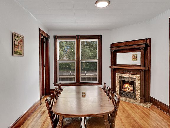 2nd image of 407 Alexander St