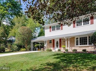 5612 Eastbourne Dr, Springfield, VA 22151