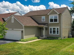 2513 Rosehall Ln, Aurora, IL