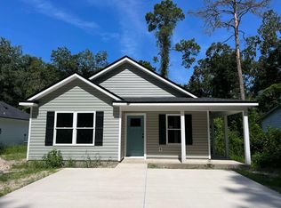 16 Squaw Rd, Crawfordville, FL 32327